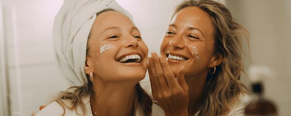 Gdy powietrze wysycha: jak chronić skórę przed zimowymi żywiołami